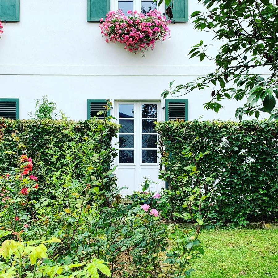 Isabelle'S Rosegarden Hotel Beckerich Bagian luar foto